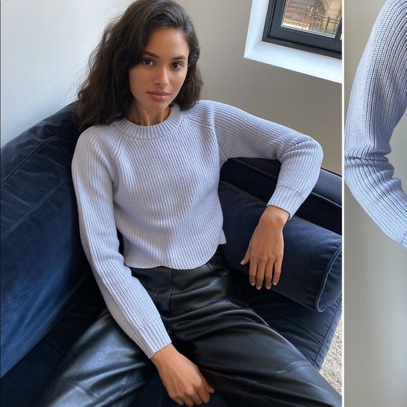 Aritzia sardonic sweater in xxs in grey.